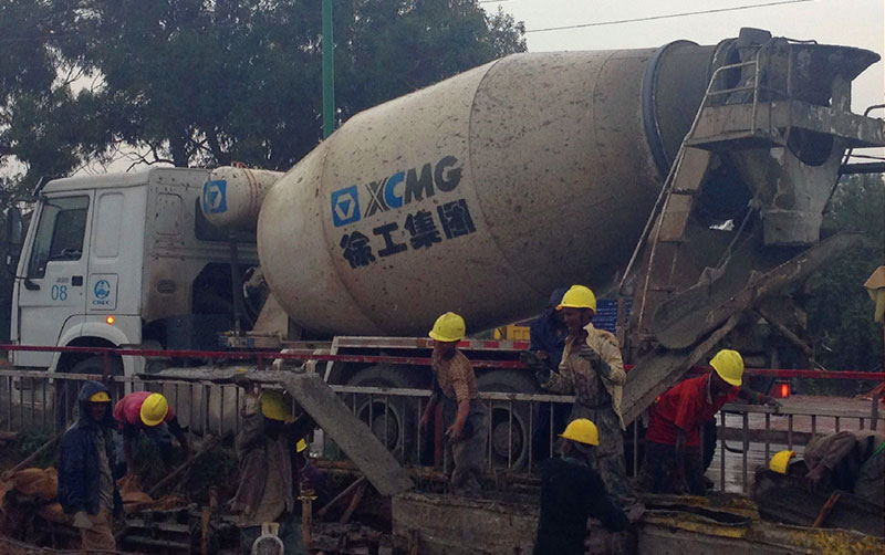 XCMG concrete trucks are popul...