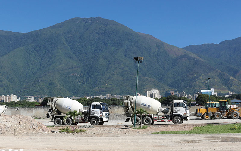 XCMG concrete mixers participa...