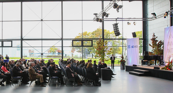 Открыт Европейский исследовательский центр XCMG в немецком городе Дюссельдорф, в котором работаю высококвалифицированные специалисты со всего мира .